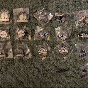 San Jose Sharks Collectible Pins & Hat